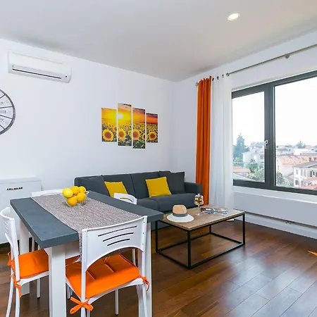 Apartman 1 Bedroom With Sea View, Balcony And Bbq Near The Beach! *